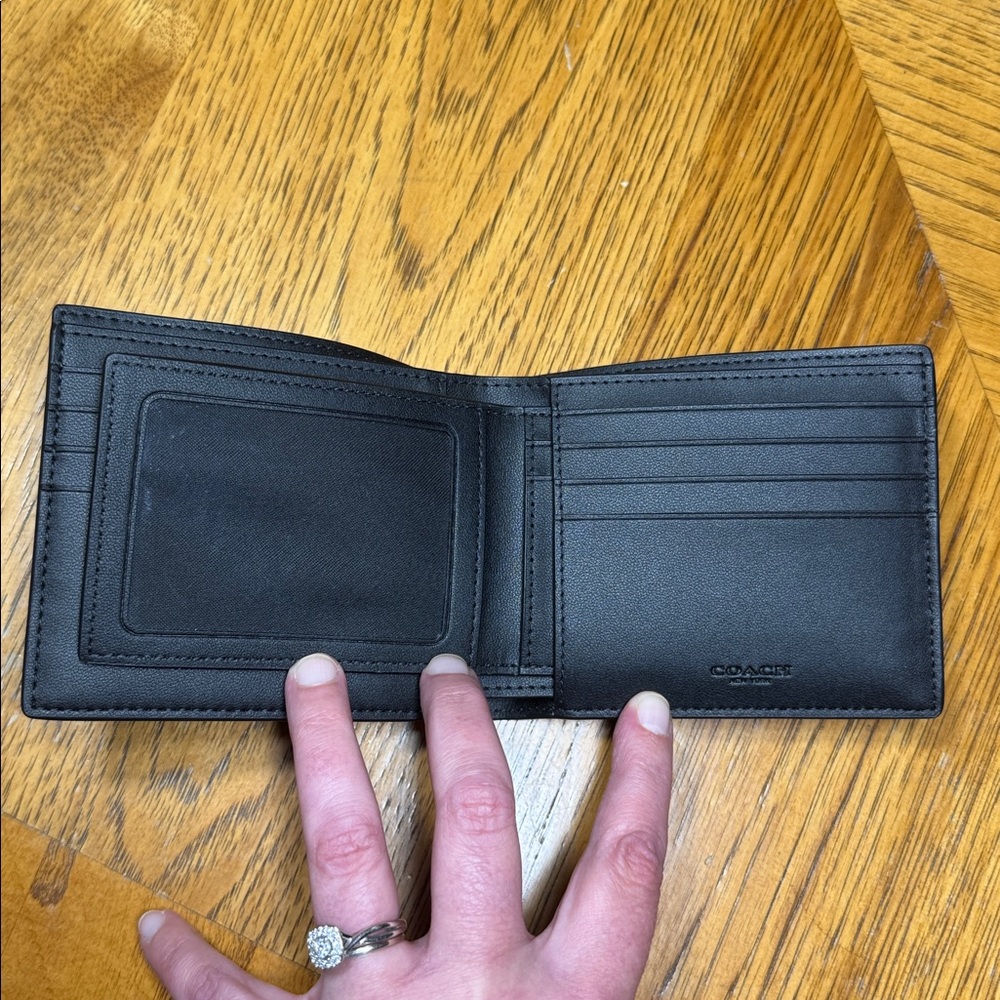 NWOT MEN’S COACH SIGNATURE 3 IN 1 WALLET - Picture 10 of 16